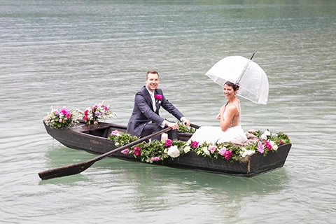 fuschl wedding boat couple