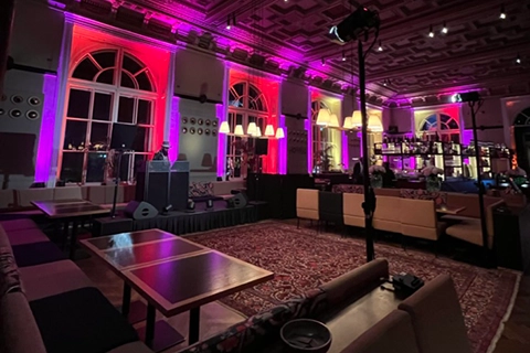 wedding salonplafond dance floor